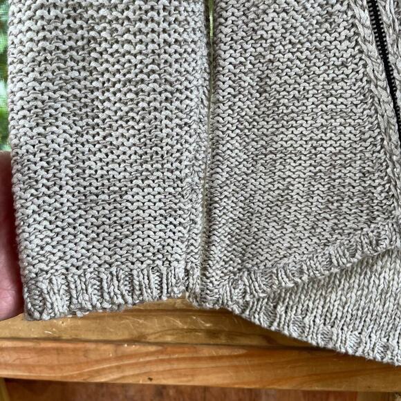 Quinn Oatmeal Colored Open Knit Sweater With Zipper Accents Size S - Picture 4 of 9
